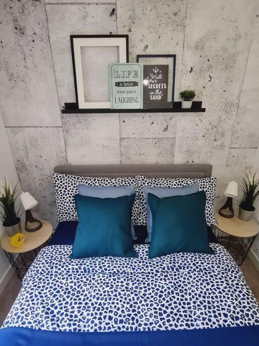 Stylish 2 Bedroom Apartment / Free Gated Parking Glasgow Luaran gambar