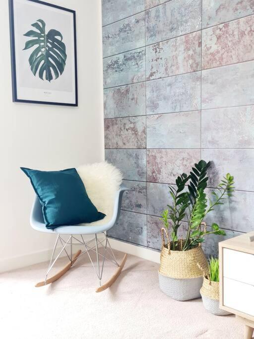 Stylish 2 Bedroom Apartment / Free Gated Parking Glasgow Luaran gambar