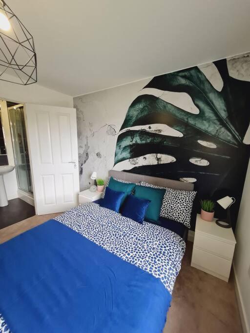 Stylish 2 Bedroom Apartment / Free Gated Parking Glasgow Luaran gambar